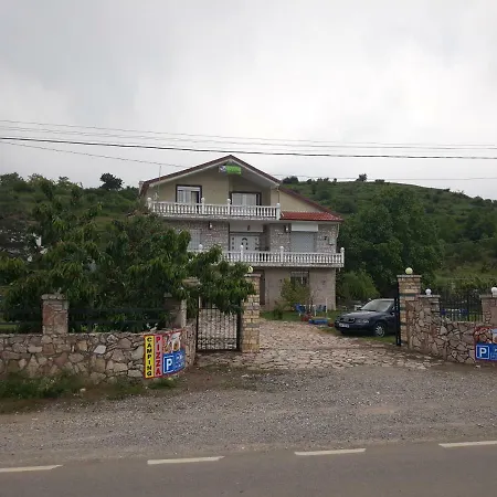 בית הארחה Vila Verd *