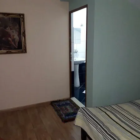 Vila Verd בית הארחה *
